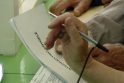 Pervedimai: gyventoja nustebo, kai banko išraše pamatė pervedusi pinigus "Elektroninei mokėjimo agentūrai", o ne dujų ir elektros tiekėjams.