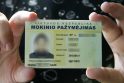 Nesusipratimas: iki mokslo metų pabaigos likus vos keturioms dienoms, Klaipėdos "Gilijos" pradinės mokyklos ketvirtokams buvo įteikti elektroniniai pažymėjimai, kuriuos vėl tuoj pat reikės keisti.